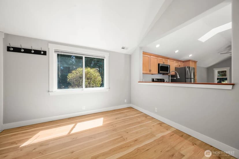 Property photo for 12721 27th Avenue Ne, Seattle photo 14