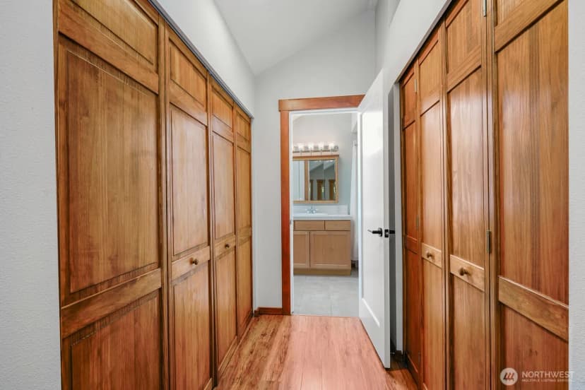 Property photo for 12721 27th Avenue Ne, Seattle photo 19