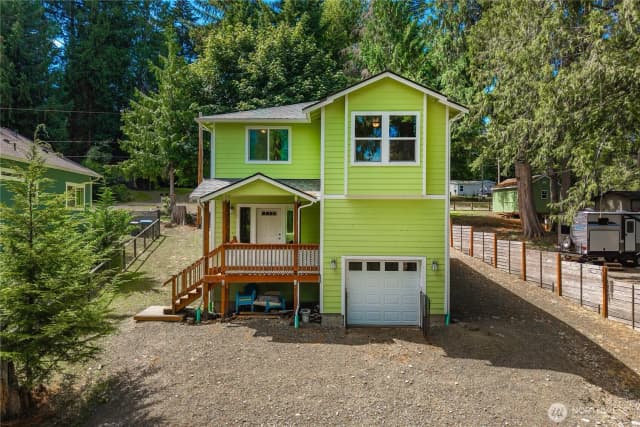 Property photo for 520 E Lakeshore Drive W, Shelton photo 3