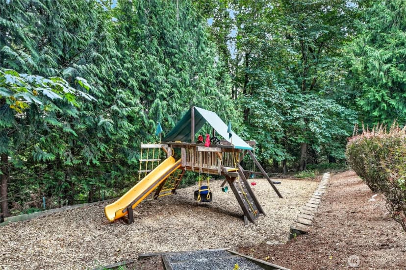 Property photo for 21939 Ne 11th Street, Sammamish photo 38