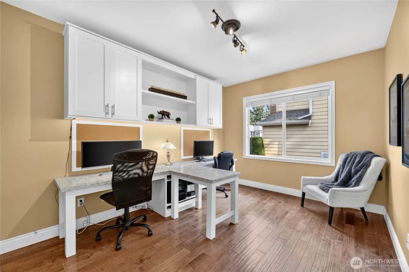 Property photo for 21939 Ne 11th Street, Sammamish photo 19