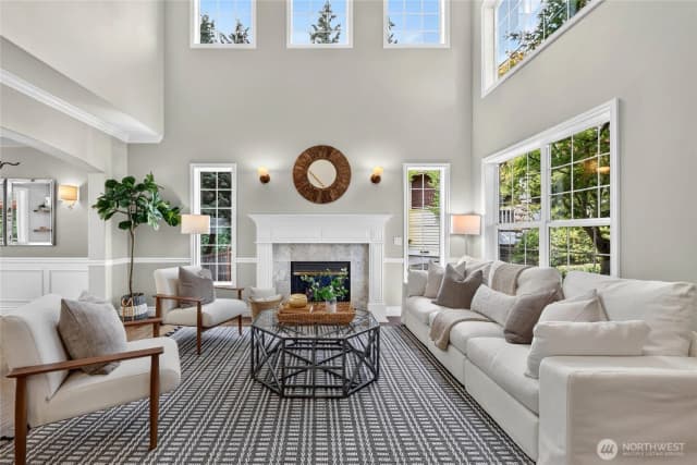 Property photo for 21939 Ne 11th Street, Sammamish photo 4