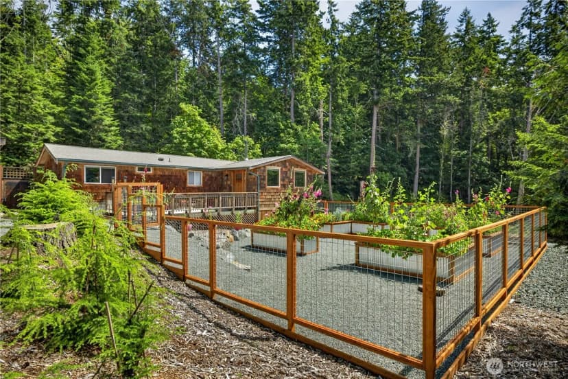 Property photo for 7489 Woody Lane, Anacortes photo 2