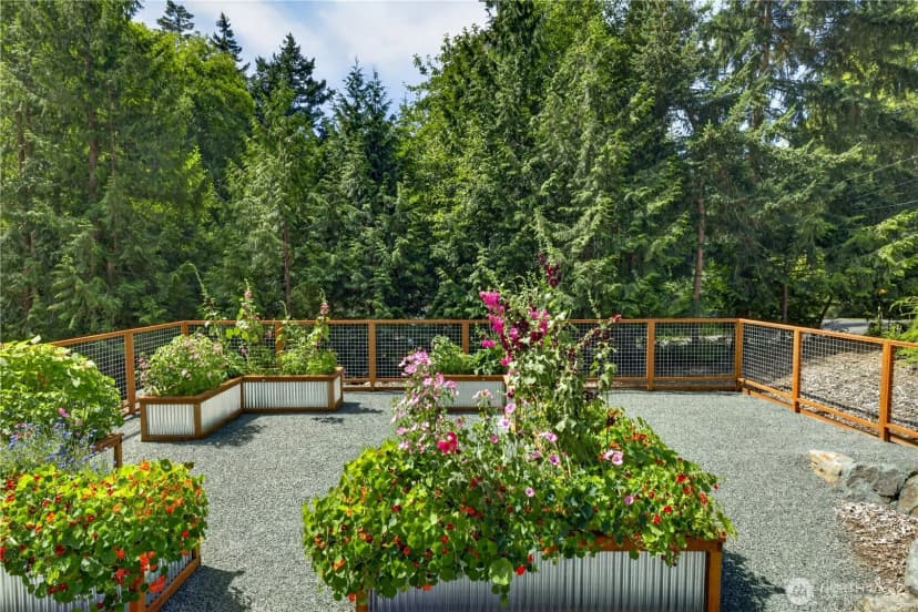 Property photo for 7489 Woody Lane, Anacortes photo 10