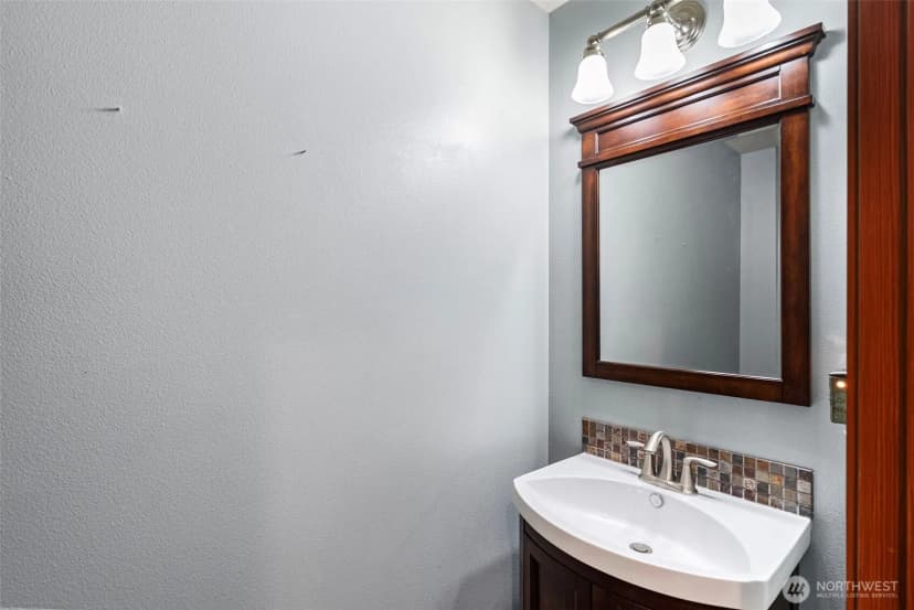 Property photo for 8725 Se Yeshua Lane, Port Orchard photo 30