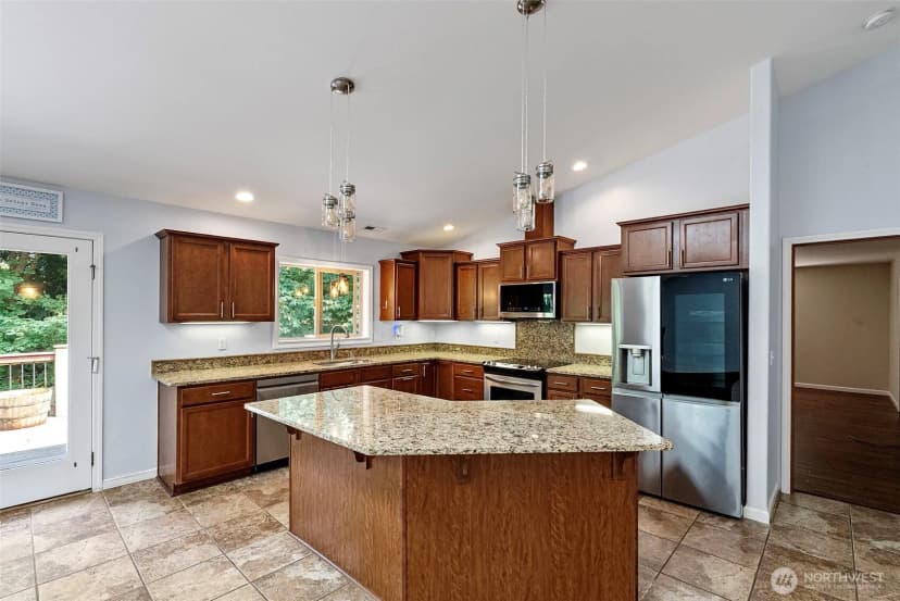 Property photo for 8725 Se Yeshua Lane, Port Orchard photo 10