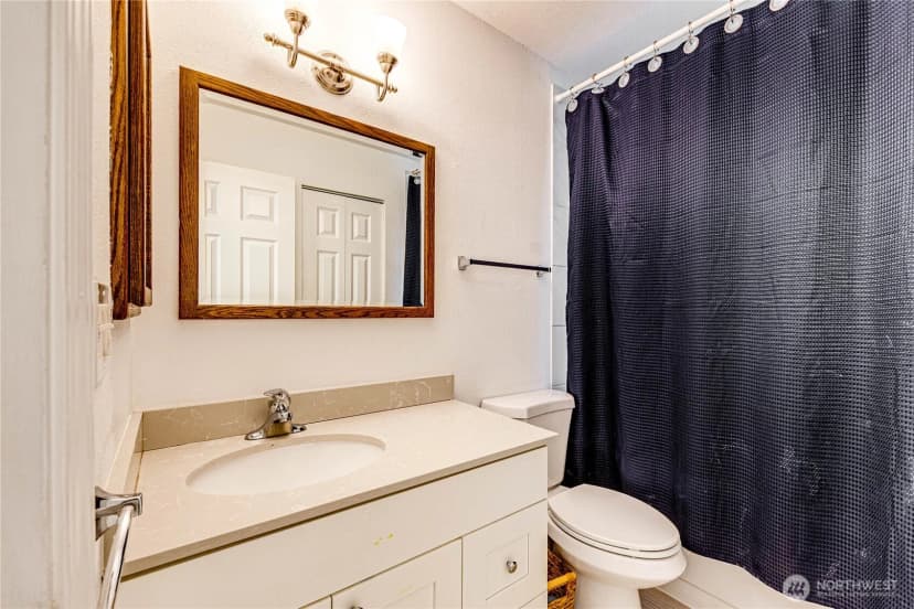 Property photo for 21925 2nd Avenue Se, Bothell photo 14