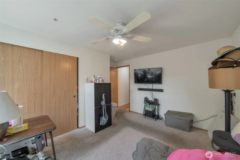 Property photo for 2399 Mcdonald Avenue, Dupont photo 16