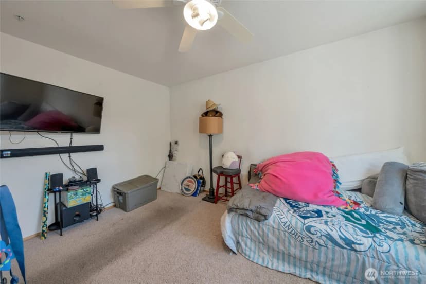 Property photo for 2399 Mcdonald Avenue, Dupont photo 15