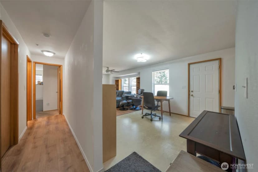 Property photo for 2399 Mcdonald Avenue, Dupont photo 8