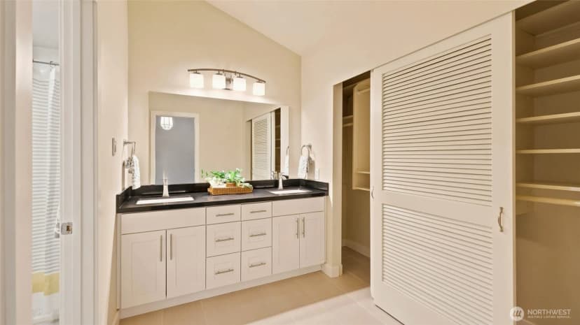 Property photo for 7520 86th Avenue Se, Mercer Island photo 25