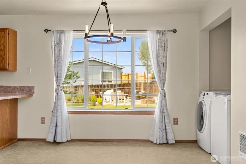 Property photo for 5 Sand Flat Road, Omak photo 12