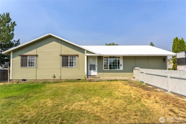 Property photo for 5 Sand Flat Road, Omak