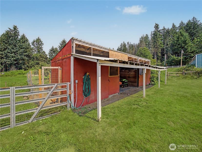 Property photo for 30629 168th Avenue Se, Auburn photo 32