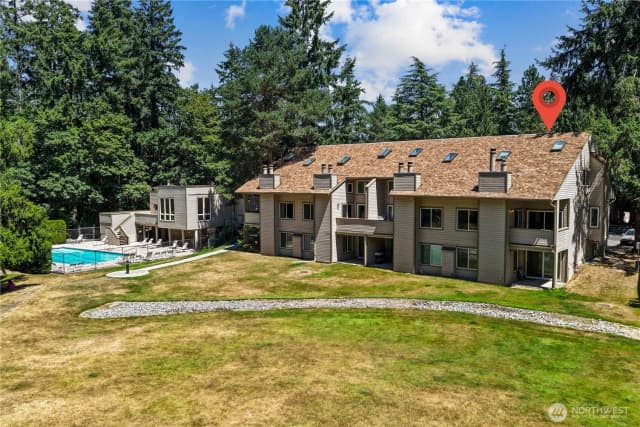 Property photo for 4415 145th Avenue Ne #h2, Bellevue photo 2