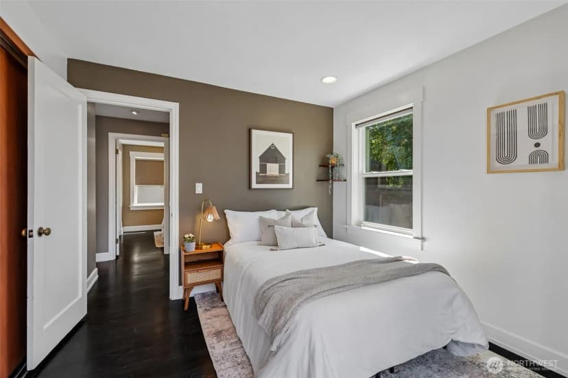 Property photo for 239 Nw 48th Street, Seattle photo 18