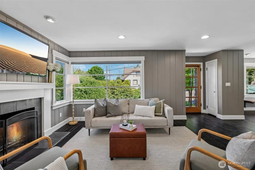 Property photo for 239 Nw 48th Street, Seattle photo 3