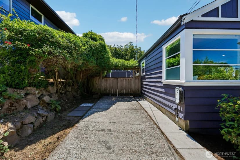 Property photo for 239 Nw 48th Street, Seattle photo 28