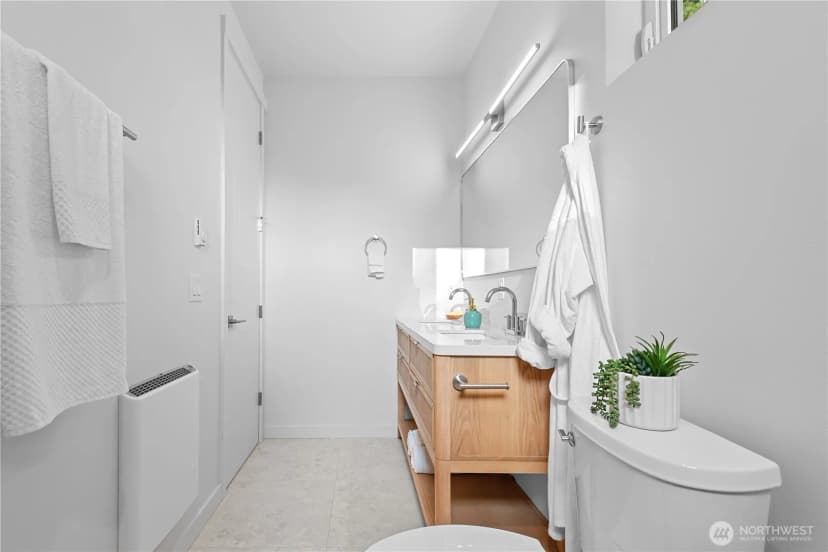Property photo for 12749 37th Avenue Ne, Seattle photo 16