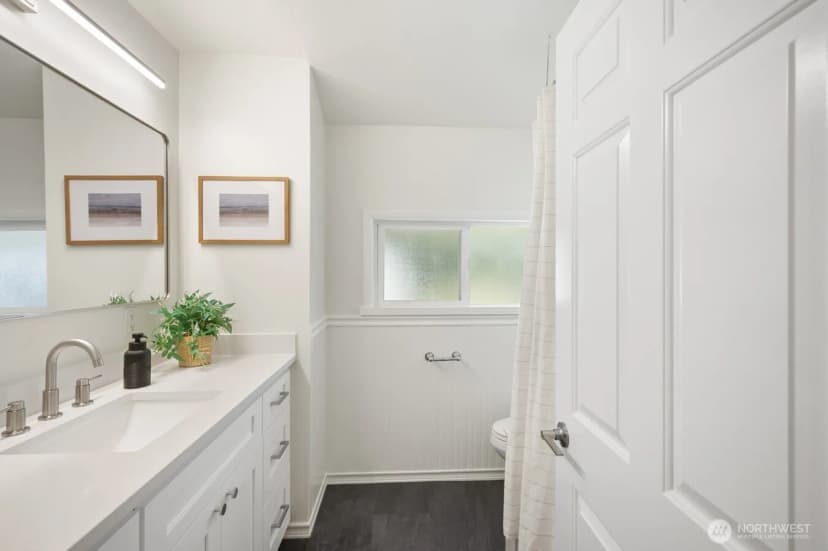 Property photo for 2916 Walnut Avenue Sw, Seattle photo 17
