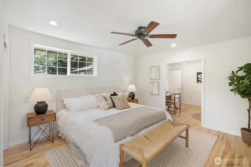 Property photo for 2916 Walnut Avenue Sw, Seattle photo 16