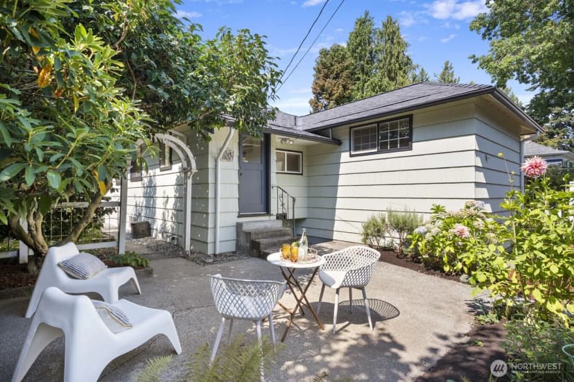 Property photo for 2916 Walnut Avenue Sw, Seattle photo 23