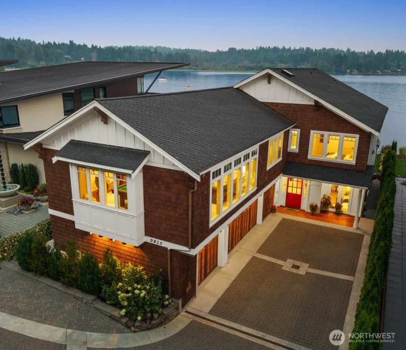 Property photo for 9015 Ne Juanita Lane, Kirkland photo 2