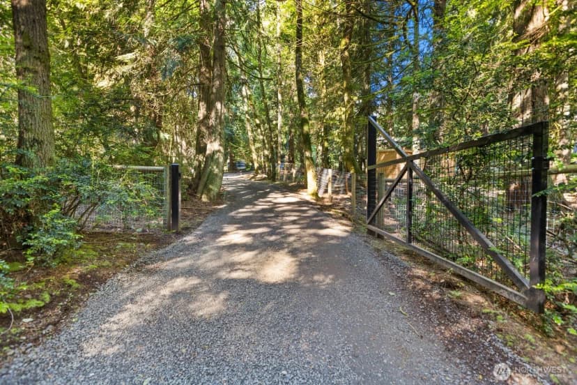 Property photo for 14677 Sivertson Road Ne, Bainbridge Island photo 37
