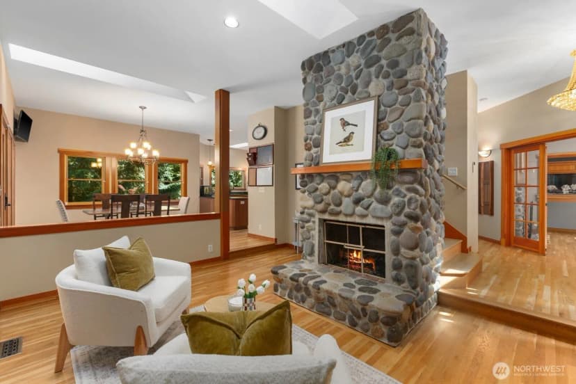 Property photo for 14677 Sivertson Road Ne, Bainbridge Island photo 5