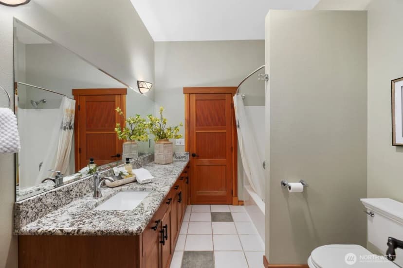 Property photo for 14677 Sivertson Road Ne, Bainbridge Island photo 16