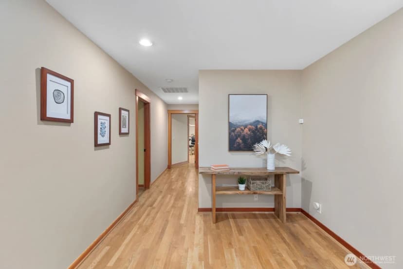 Property photo for 14677 Sivertson Road Ne, Bainbridge Island photo 19