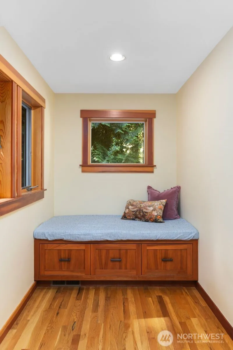 Property photo for 14677 Sivertson Road Ne, Bainbridge Island photo 22