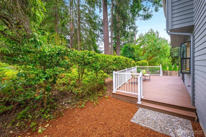Property photo for 6615 116th Avenue Se, Bellevue photo 23