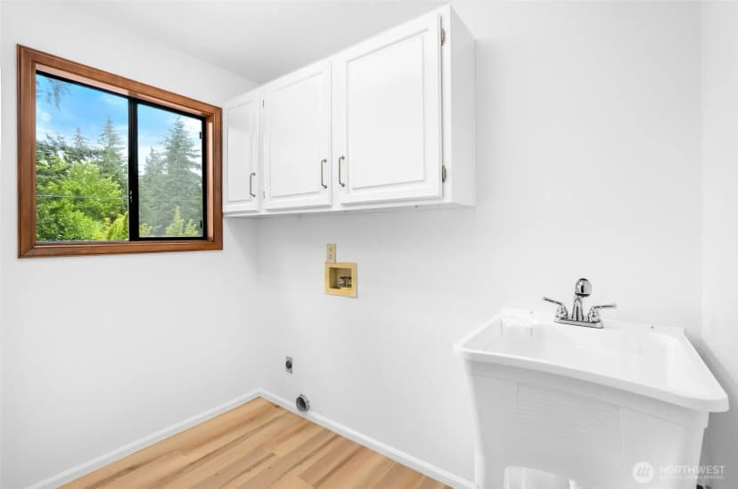 Property photo for 6615 116th Avenue Se, Bellevue photo 12