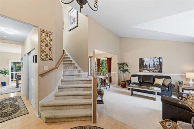 Property photo for 2419 Ne 14th Street, Renton photo 3