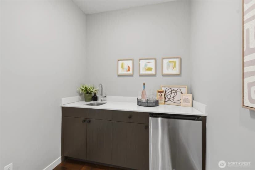 Property photo for 1530 13th Avenue S #d, Seattle photo 18