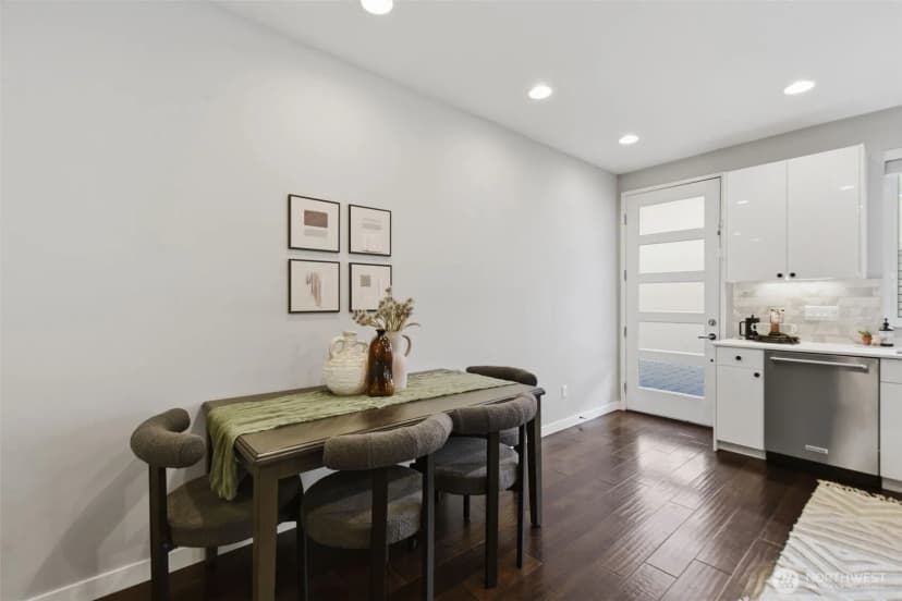 Property photo for 1530 13th Avenue S #d, Seattle photo 7