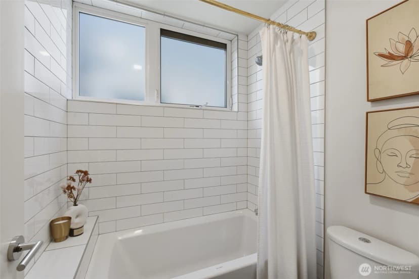 Property photo for 1530 13th Avenue S #d, Seattle photo 17