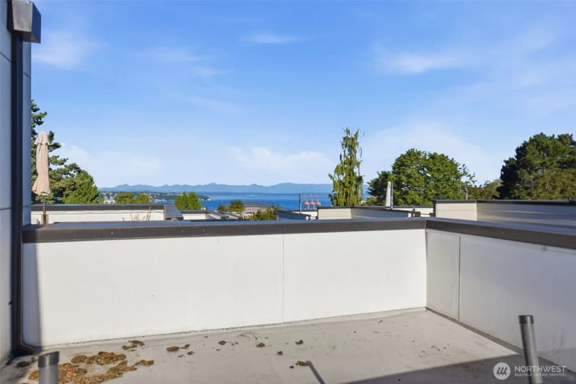 Property photo for 1530 13th Avenue S #d, Seattle photo 32
