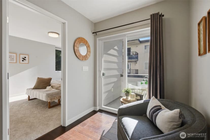 Property photo for 1530 13th Avenue S #d, Seattle photo 11