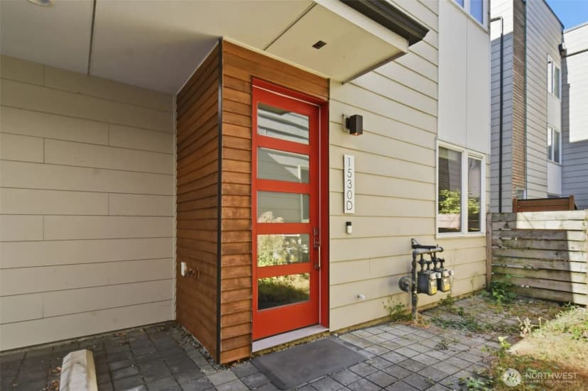 Property photo for 1530 13th Avenue S #d, Seattle photo 36