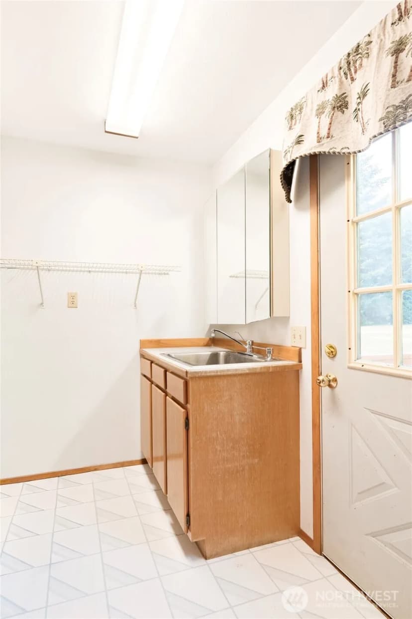 Property photo for 14 Overview Lane, Elma photo 36