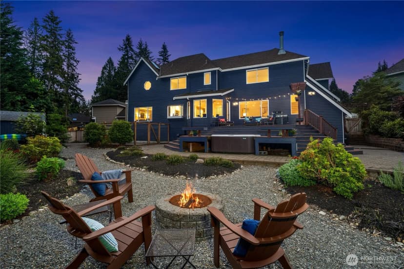 Property photo for 24520 Ne 11th Place, Sammamish