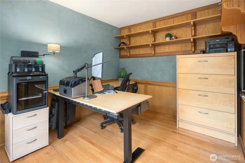 Property photo for 24520 Ne 11th Place, Sammamish photo 20