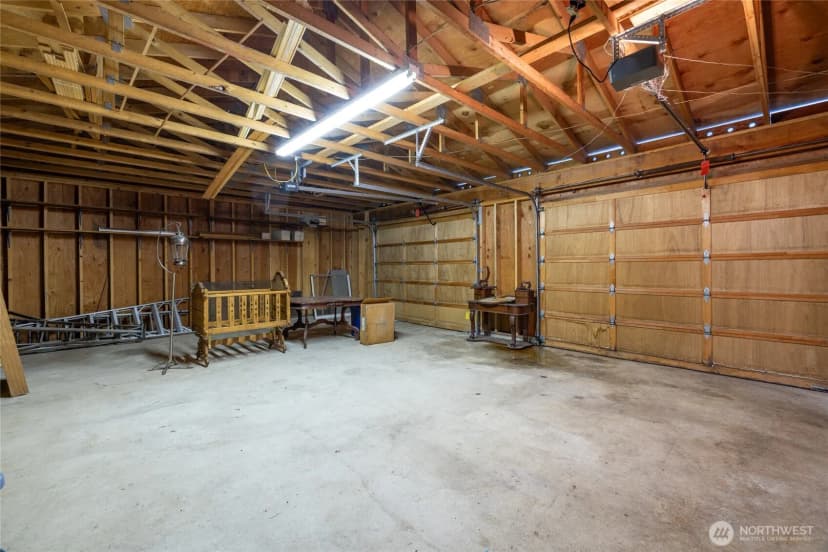 Property photo for 43103 Hilligoss Lane E, Eatonville photo 32