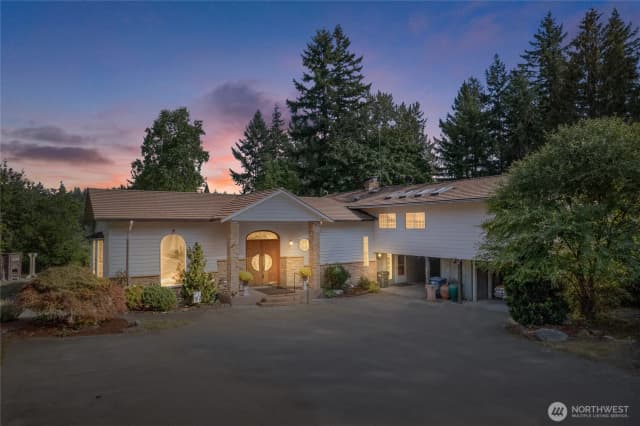 Property photo for 43103 Hilligoss Lane E, Eatonville