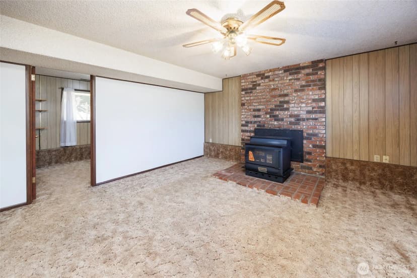 Property photo for 8926 Emerson Place, Everett photo 16