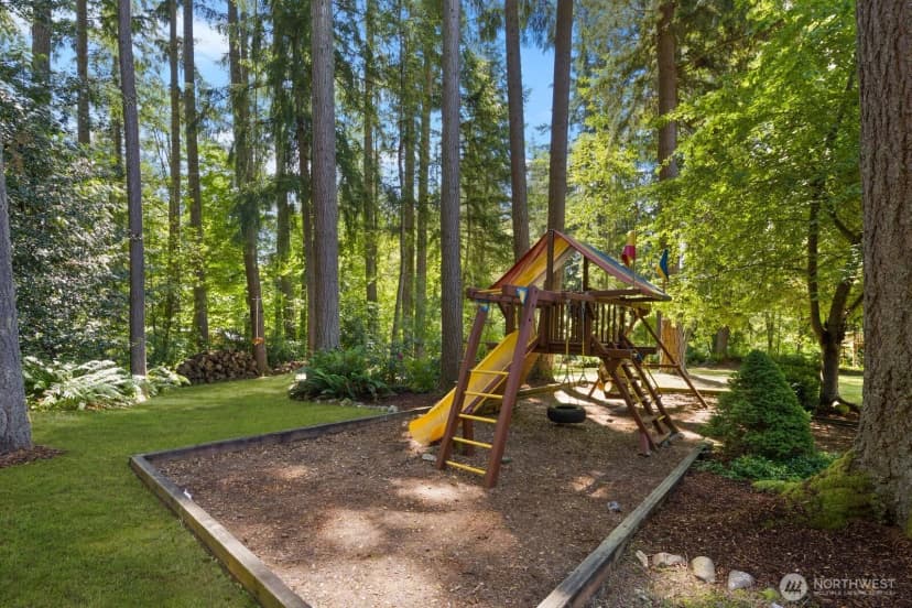 Property photo for 7700 234th Place Ne, Redmond photo 18