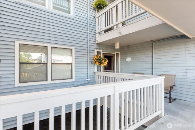 Property photo for 651 Se Bayshore Drive #c102, Oak Harbor