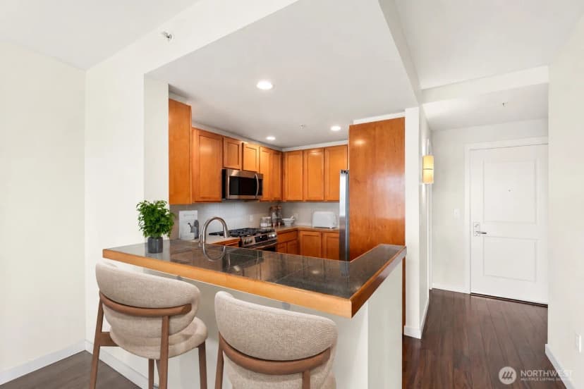 Property photo for 2607 Western Avenue #452, Seattle photo 5